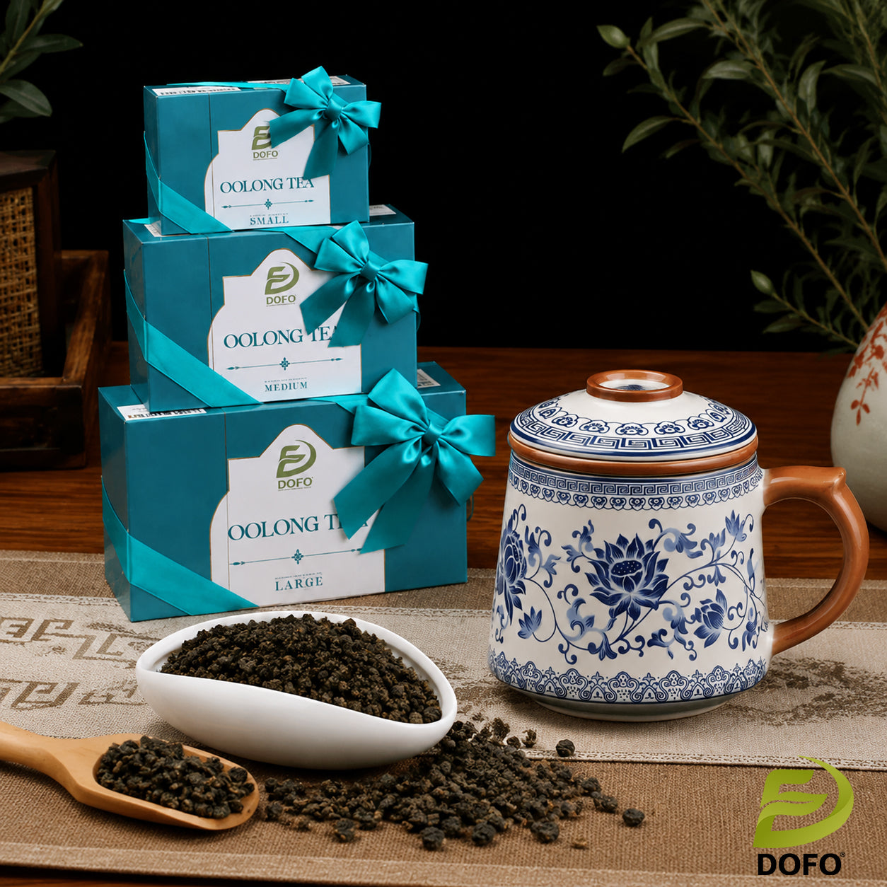 A box of Dong Ding Oolong Tea(2oz/56.7g)and A Teacup Set