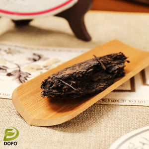 Bulang Chenxiang Ripe Pu'er Tea Cake
Brown Aged Fragrant Ripe Pu'er Tea Cake