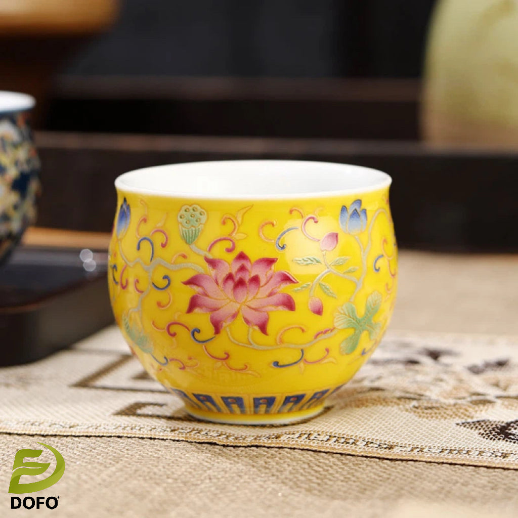 Color-changing tea tray and two cloisonné teacups（Chinese tea set）