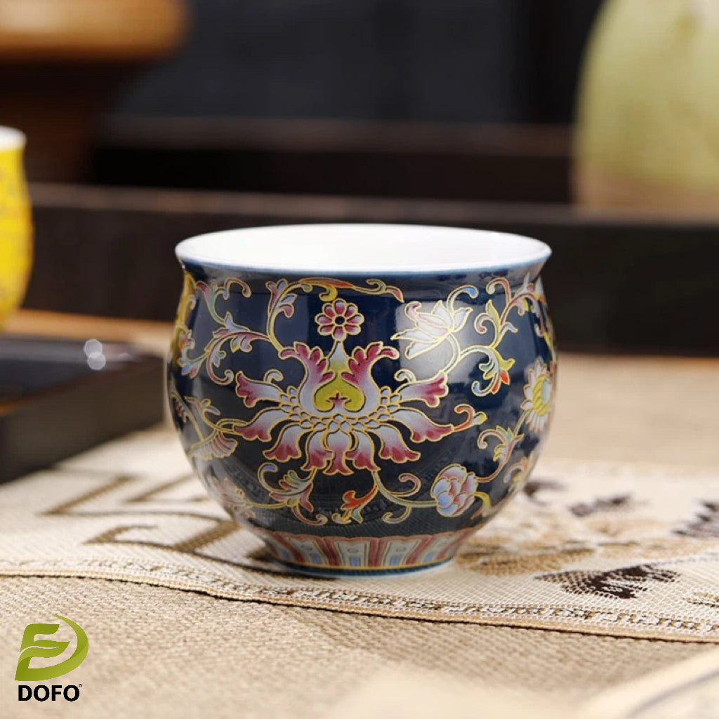 Color-changing tea tray and two cloisonné teacups（Chinese tea set）