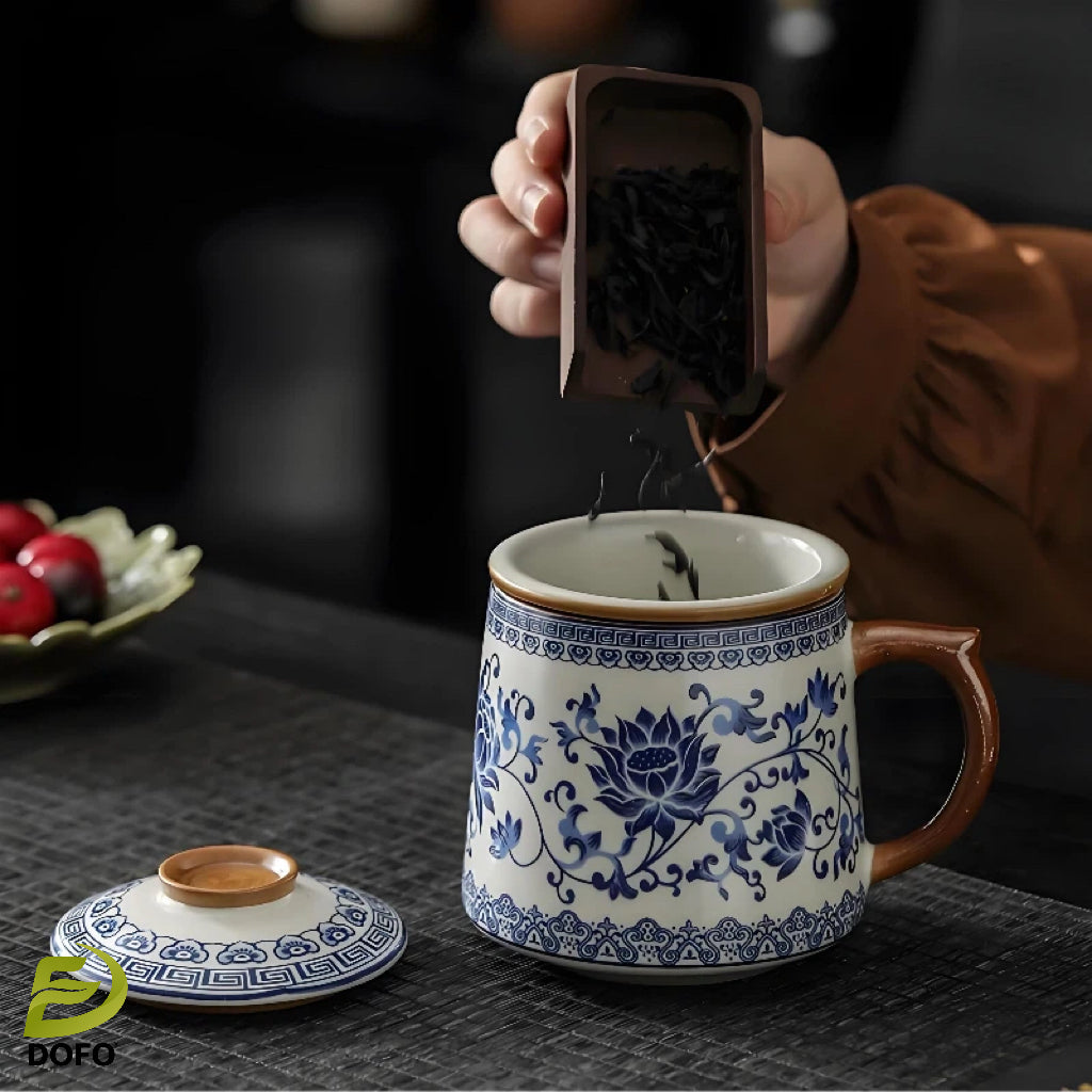 Blue and white Ru kiln office teacup mug