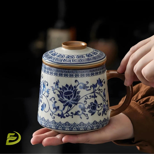 Blue and white Ru kiln office teacup mug