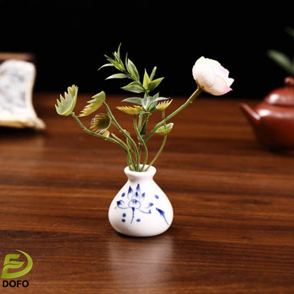 Mini Blue & White Ceramic Bud Vase (Chinese tea set)
